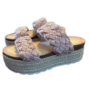 MADDEN GIRL WOMENS PRETTYY PLATFORM SANDAL - BLUSH • NWT•Size 8